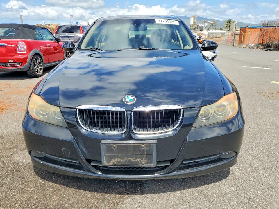 2008 BMW 3 series VIN WBAVA37518NL51999 COPART salvage auction — WATER/FLOOD, Hi - Certificate Of Salvage, sold $125 on 2026-07-13 (photo 5)