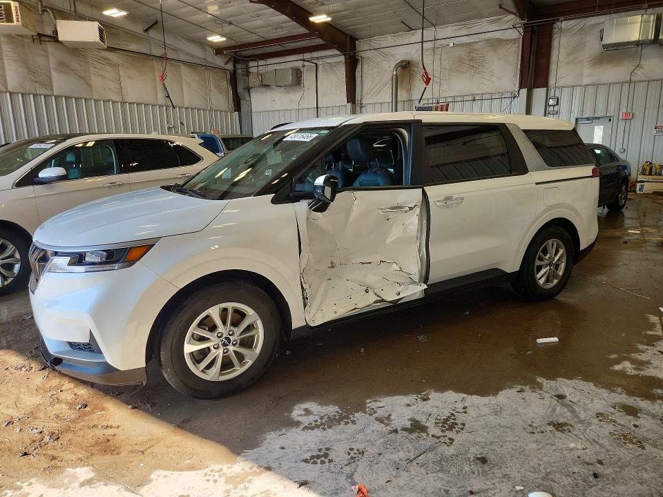 2023 Kia Carnival VIN KNDNB4H3XP6260158 COPART salvage auction — SIDE, Wi - Cert Of Title-Claim Paid, sold $9,500 on 2026-07-20 (photo 1)