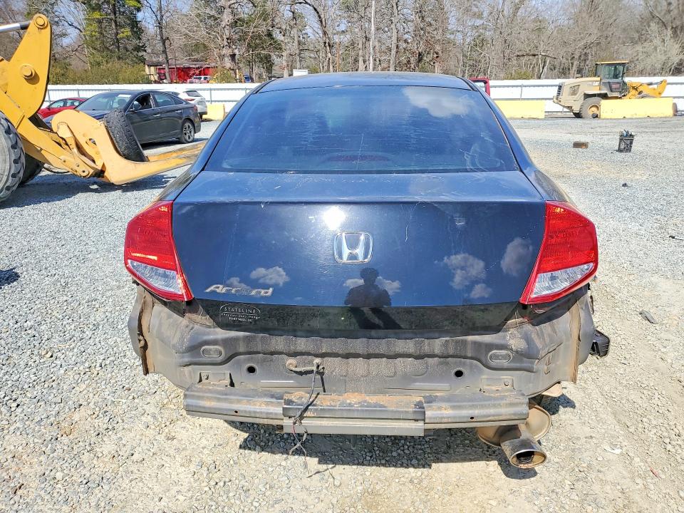 2012 Honda Accord VIN 1HGCS1B70CA007005 COPART salvage auction — SIDE, Nc - Salvage Certificate Of Title, sold $300 on 2026-07-02 (photo 6)