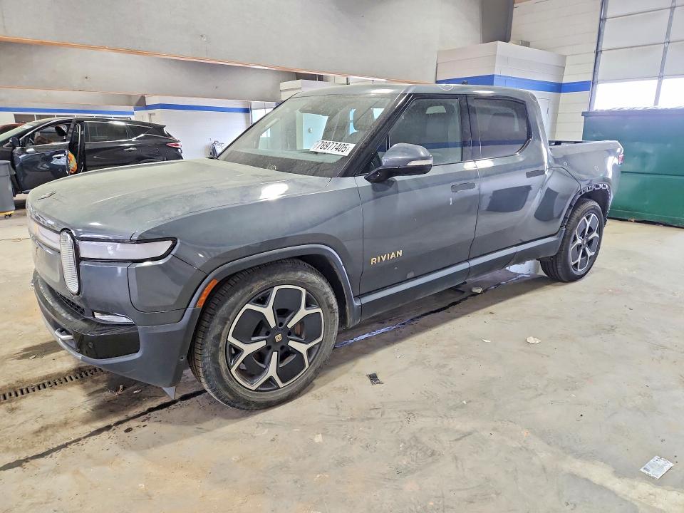 2022 Rivian R1t VIN 7FCTGAAA6NN007772 COPART salvage auction — REAR END, VA, sold $675 on 2026-08-28 (photo 1)