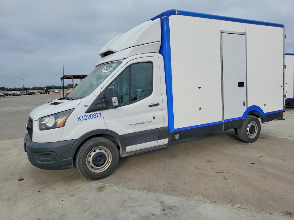2022 Ford Transit VIN 1FDBW5Z86NKA39745 COPART salvage auction — NORMAL WEAR, Tx - Certificate Of Title, sold $17,000 on 2026-07-30 (photo 1)
