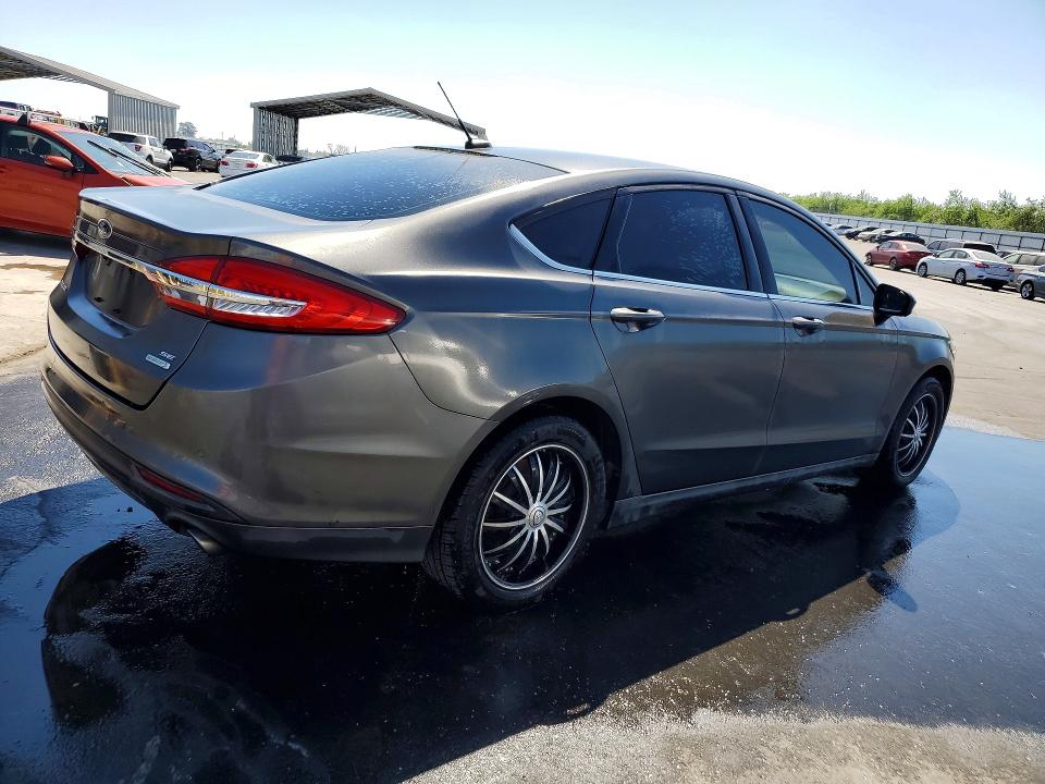 2017 Ford Fusion VIN 3FA6P0HD4HR255622 COPART salvage auction — MINOR DENT/SCRATCHES, Ca - Certificate Of Title, sold $250 on 2026-07-02 (photo 3)
