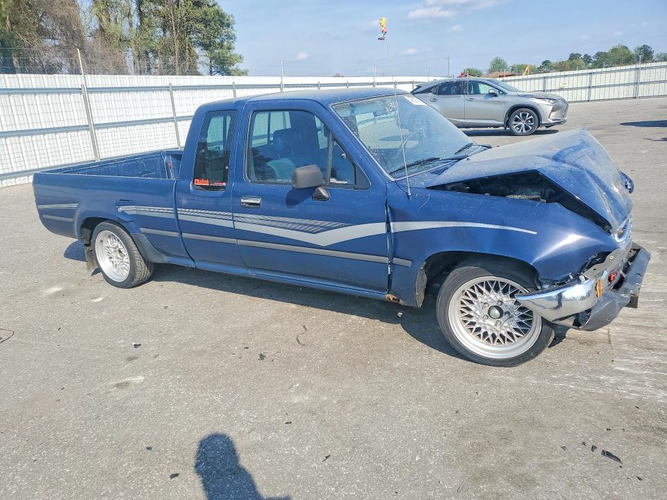 1990 Toyota Pickup VIN JT4VN93DXL5016269 COPART salvage auction — FRONT END, Nc - Salvage Certificate Of Title, sold $2,450 on 2026-07-16 (photo 4)