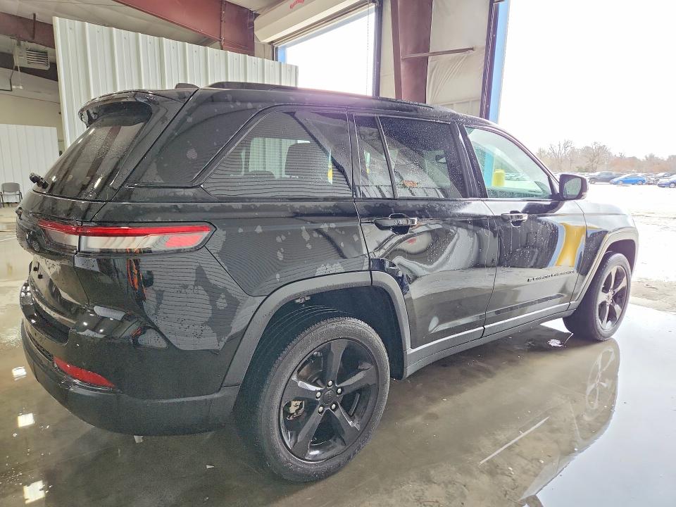 2023 Jeep Grand cherokee VIN 1C4RJHAG6PC609360 COPART salvage auction — SIDE, MO - CERTIFICATE OF TITLE, sold $14,600 on 2026-07-09 (photo 3)