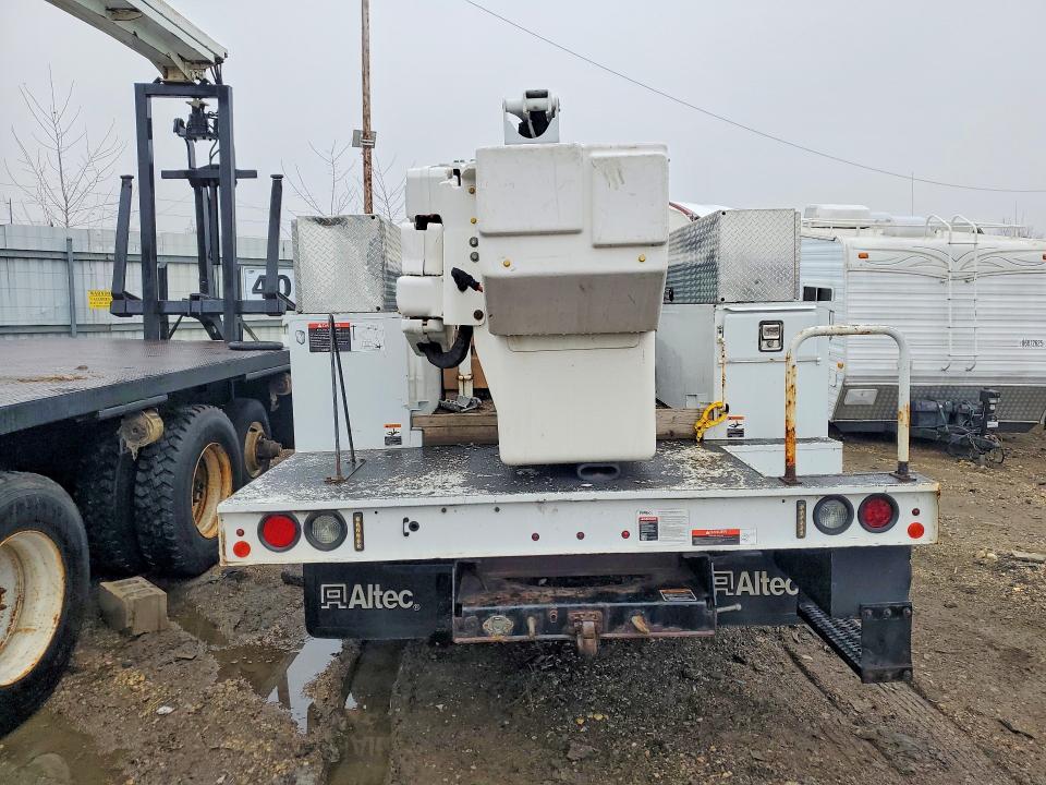 2019 Ford F550 VIN 1FD0X5HT1KEF06185 COPART salvage auction — SIDE, IL - SALVAGE CERTIFICATE, sold $7,300 on 2026-07-08 (photo 6)