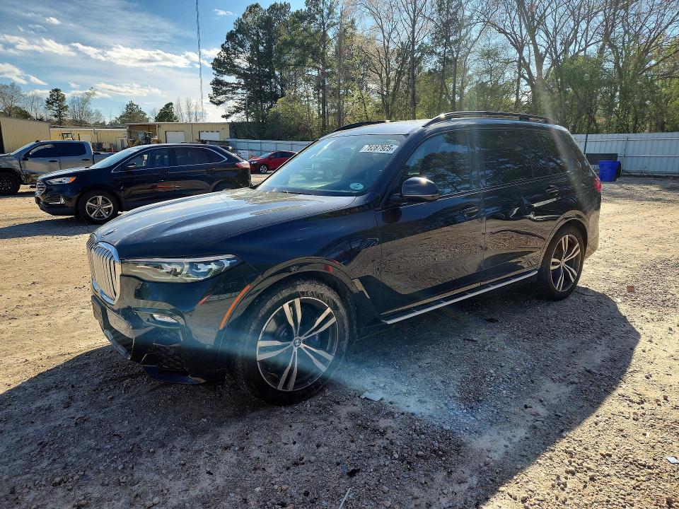 2021 BMW X7 VIN 5UXCW2C02M9E68124 COPART salvage auction — MINOR DENT/SCRATCHES, Nc - Salvage Certificate Of Title, sold $29,500 on 2026-07-10 (photo 1)