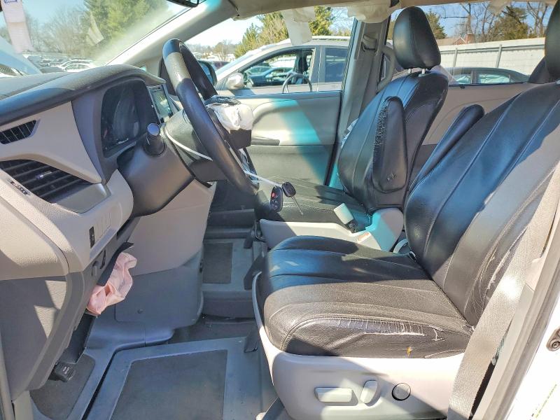 2015 Toyota Sienna VIN 5TDKK3DC7FS561729 COPART salvage auction — FRONT END, Md - Cert Of Salvage > 75% Damage, sold $4,050 on 2026-07-06 (photo 7)