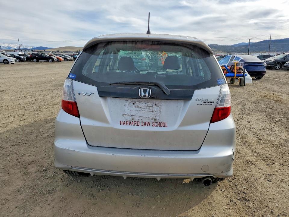 2011 Honda Fit VIN JHMGE8H52BC025867 COPART salvage auction — ROOF, Mt - Salvage Certificate Of A Vehic, sold $225 on 2026-07-07 (photo 6)