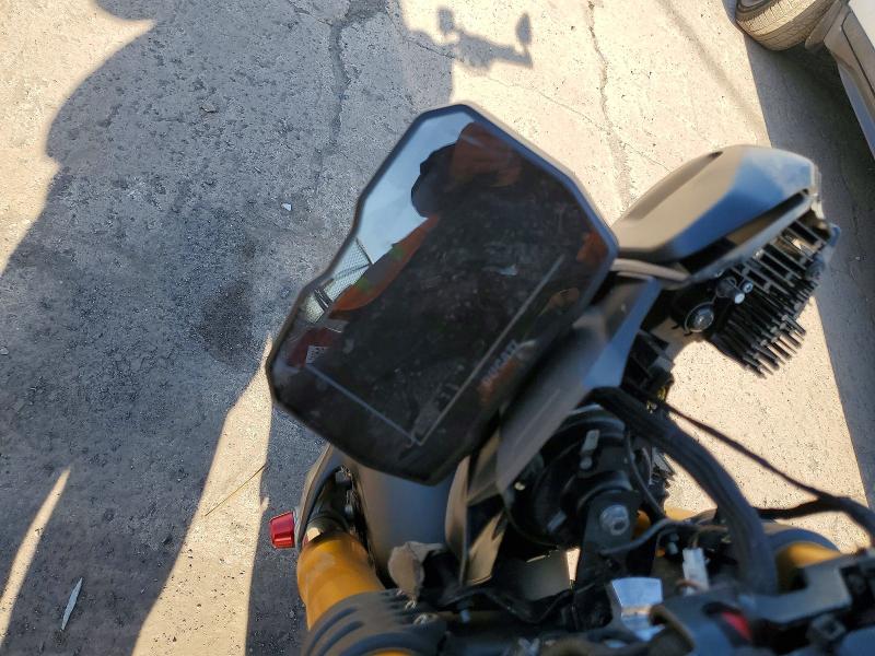 2022 Ducati Streetfighter VIN ZDMFAKNWXNB007022 COPART salvage auction — FRONT END, NJ - CERT OF TITLE-SALVAGE, sold $9,300 on 2026-07-09 (photo 7)