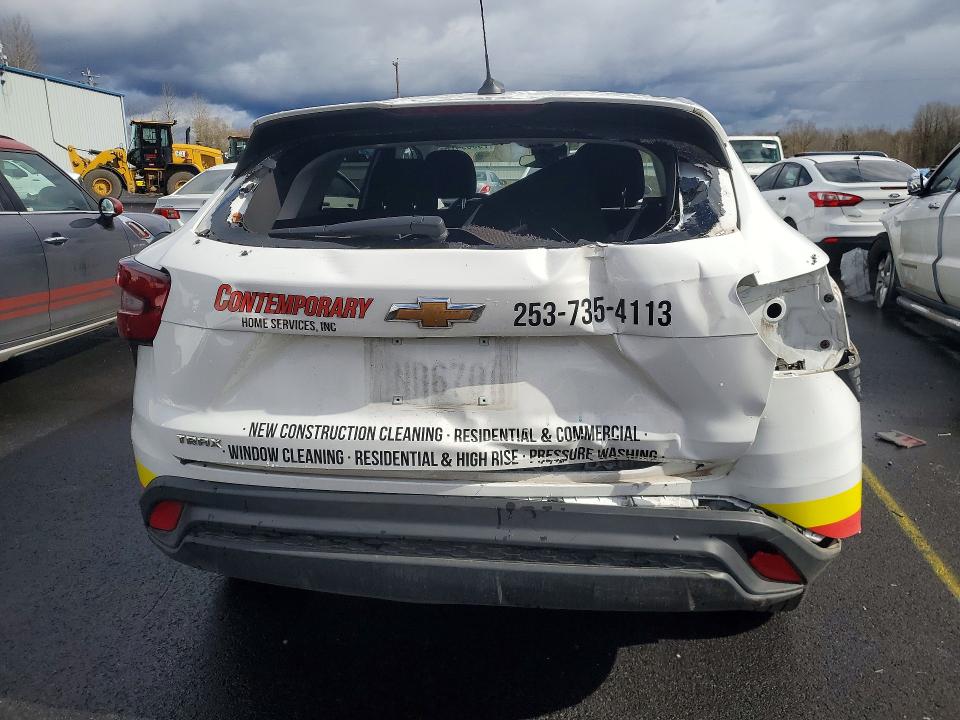 2024 Chevrolet Trax VIN KL77LFE24RC217580 COPART salvage auction — REAR END, Or - Salvage Title Certificate, sold $4,400 on 2026-07-13 (photo 6)