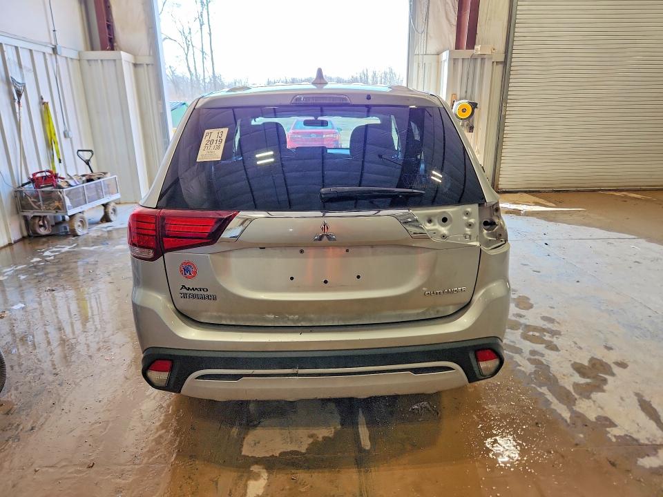 2019 Mitsubishi Outlander VIN JA4AD2A34KZ053323 COPART salvage auction — NORMAL WEAR, Wi - Certificate Of Title (P), sold $1,800 on 2026-07-08 (photo 6)