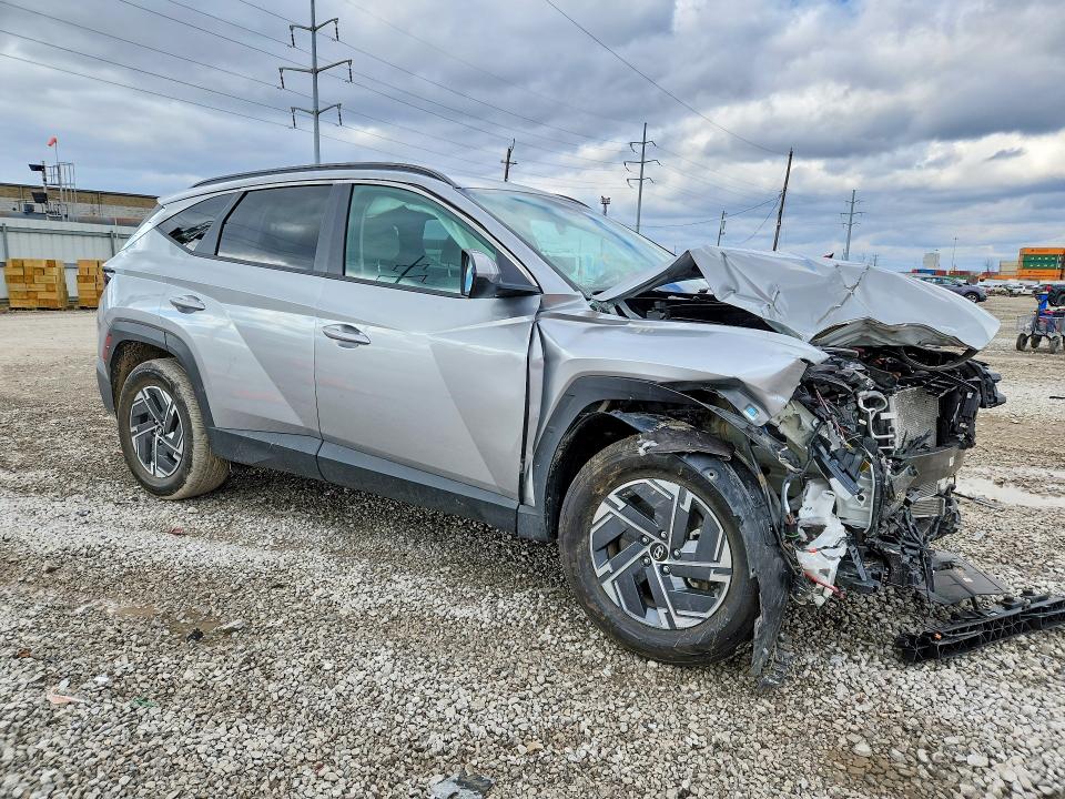 2025 Hyundai Tucson VIN KM8JBDD14SU255721 COPART salvage auction — FRONT END, Salvage Title, sold $2,850 on 2026-07-28 (photo 4)