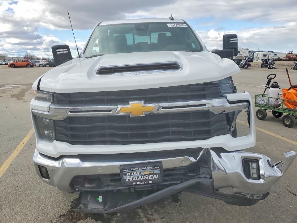 2026 Chevrolet Silverado 2500 VIN 2GC4KNEY9T1144811 COPART salvage auction — ALL OVER, Id - Salvage Certificate Of Title, sold $10,800 on 2026-07-23 (photo 5)