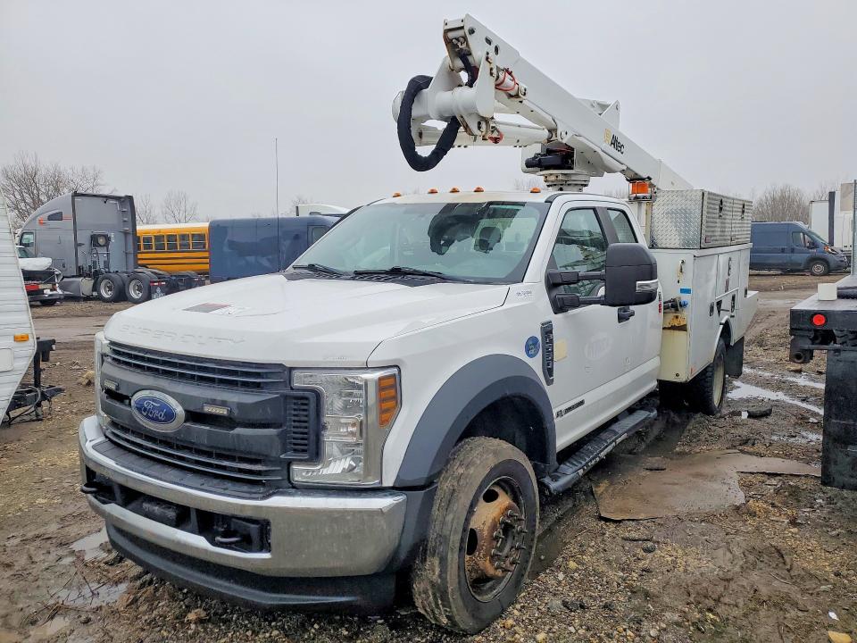 2019 Ford F550 VIN 1FD0X5HT1KEF06185 COPART salvage auction — SIDE, IL - SALVAGE CERTIFICATE, sold $7,300 on 2026-07-08 (photo 1)