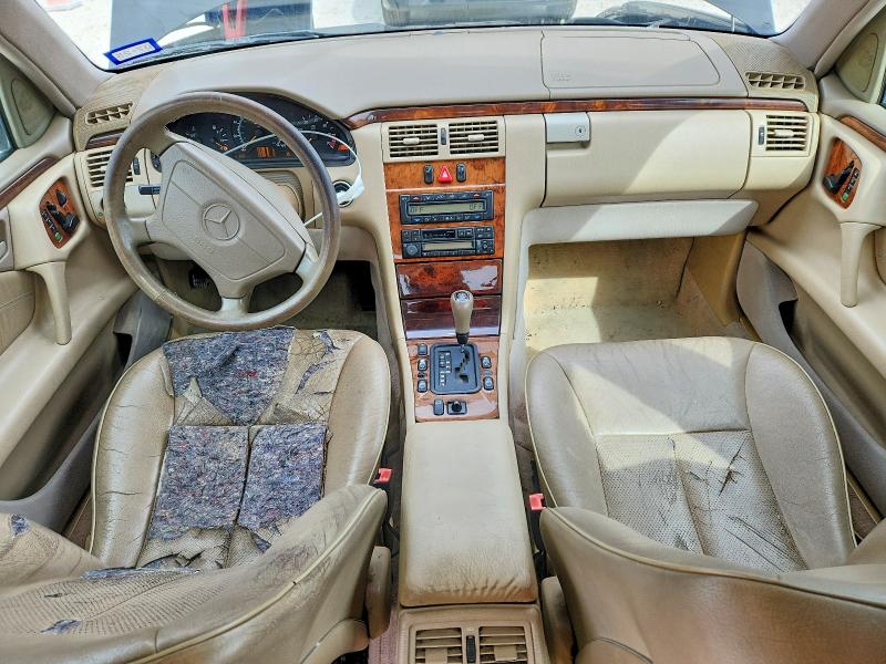 1998 Mercedes-benz E-klasse VIN WDBJF65FXWA695995 COPART salvage auction — HAIL, TX - CERTIFICATE OF TITLE, sold $60 on 2026-07-02 (photo 8)