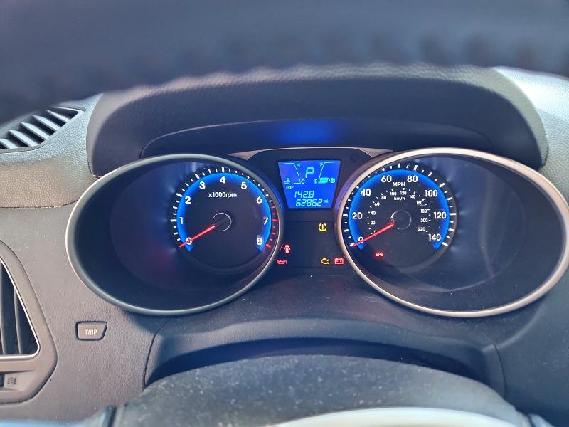 2012 Hyundai Tucson VIN KM8JU3AC9CU512898 COPART salvage auction — FRONT END, IL - CERTIFICATE OF TITLE, sold $1,650 on 2026-07-02 (photo 9)