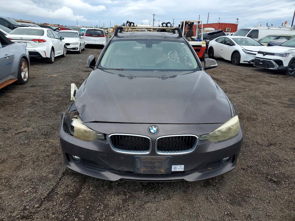 2013 BMW 3 series VIN WBA3B1C52DK128624 COPART salvage auction — FRONT END, HI - CERTIFICATE OF SALVAGE, sold $2 on 2026-07-17 (photo 5)