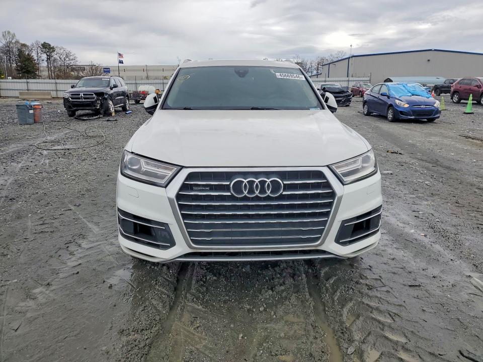 2018 Audi Q7 VIN WA1LAAF7XJD034262 COPART salvage auction — BURN, Sc - Certificate Of Title, sold $5,000 on 2026-07-17 (photo 5)
