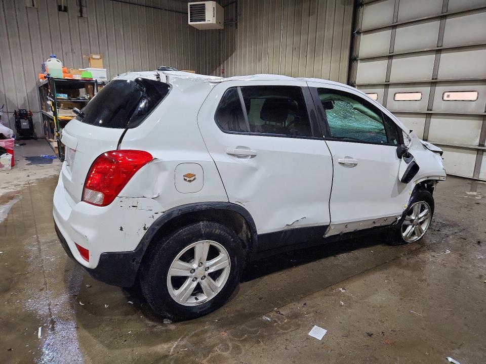 2022 Chevrolet Trax VIN KL7CJNSM7NB526514 COPART salvage auction — ROLLOVER, NH - CERT OF TITLE-SALVAGE, sold $90 on 2026-07-23 (photo 3)