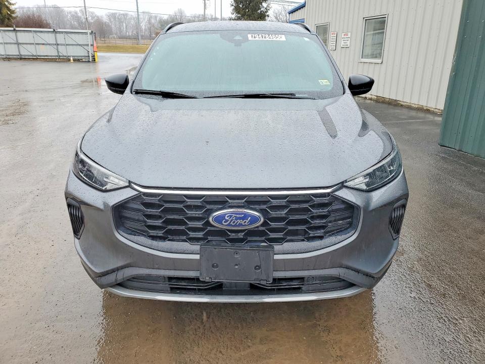 2025 Ford Escape VIN 1FMCU0MN3SUA41463 COPART salvage auction — UNDERCARRIAGE, VA - CERT OF TITLE - SALVAGE, sold $6,500 on 2026-07-30 (photo 5)