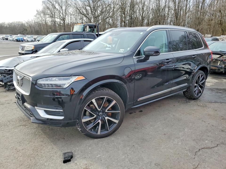 2021 Volvo Xc90 VIN YV4BR00K2M1693067 — COPART salvage auction photo
