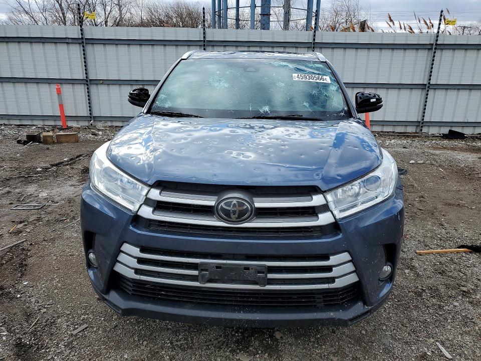 2018 Toyota Highlander VIN 5TDJZRFH8JS812589 COPART salvage auction — WATER/FLOOD, Il - Salvage Cert-Flood, sold $9,000 on 2026-07-06 (photo 5)