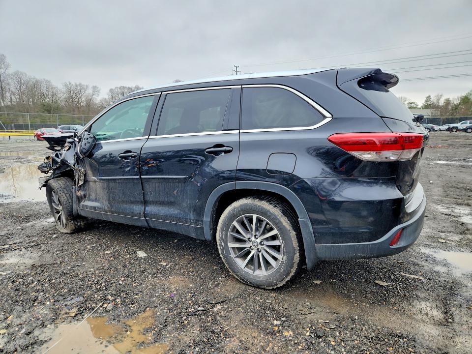 2017 Toyota Highlander VIN 5TDJZRFH2HS511049 COPART salvage auction — FRONT END, Md - Cert Of Salvage > 75% Damage, sold $6,600 on 2026-07-28 (photo 2)