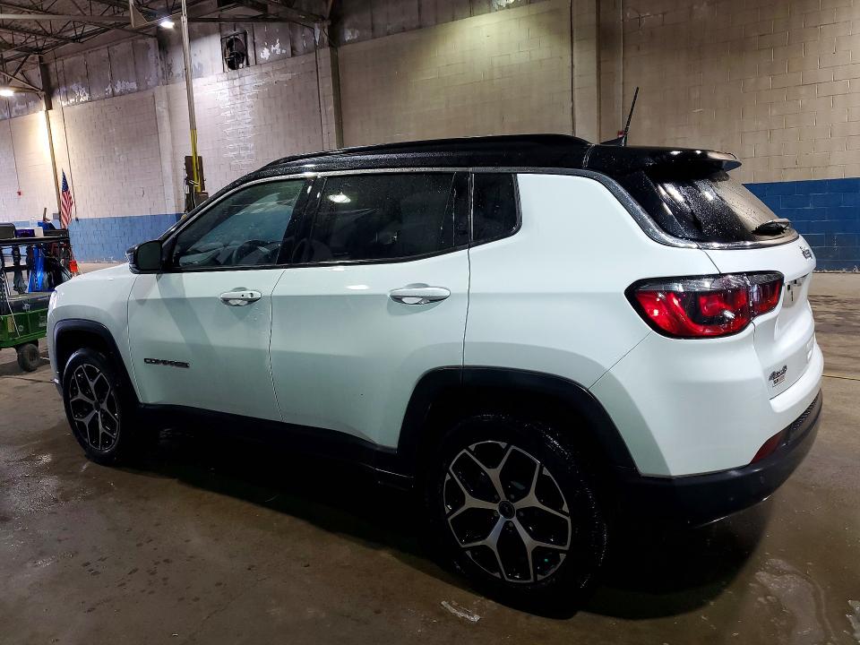 2025 Jeep Compass VIN 3C4NJDCN6ST530271 COPART salvage auction — MINOR DENT/SCRATCHES, OH - CERTIFICATE OF TITLE, sold $17,900 on 2026-07-28 (photo 2)