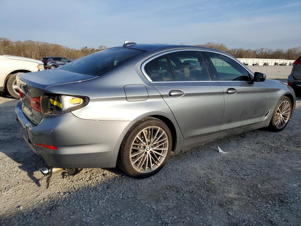 2019 BMW 5er VIN WBAJA5C55KWW23374 COPART salvage auction — REAR END, Nc - Salvage Certificate Of Title, sold $4,050 on 2026-07-22 (photo 3)