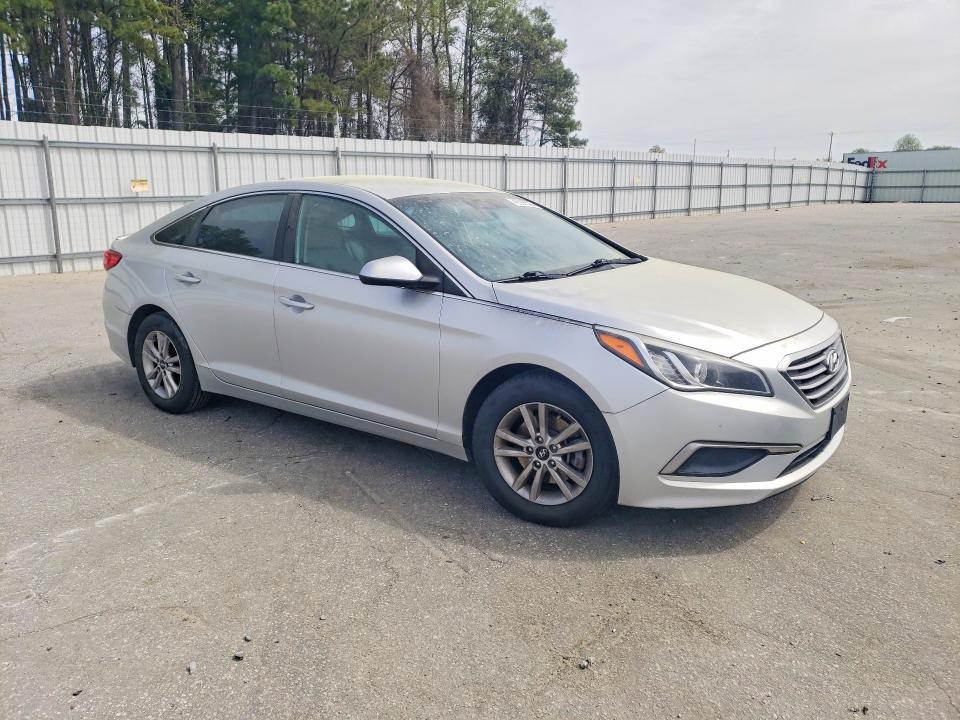2017 Hyundai Sonata VIN 5NPE24AF6HH528960 COPART salvage auction — ENGINE BURN, Nc - Salvage Certificate Of Title, sold $800 on 2026-07-02 (photo 4)