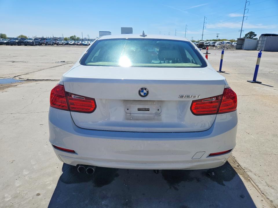 2014 BMW 3er VIN WBA3A5G55ENP33452 COPART salvage auction — FRONT END, La - Cert Of Title-Salvage, sold $2,850 on 2026-07-29 (photo 6)