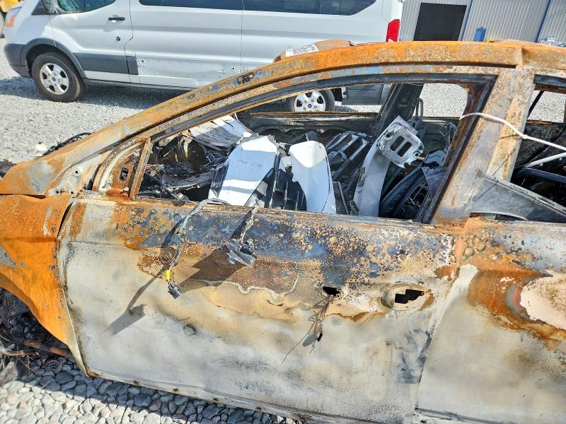 2020 Hyundai Ioniq hybrid VIN KMHC05LC7LU241983 COPART salvage auction — BURN, Fl - Cert Of Destruct-No Vin Plate, sold $325 on 2026-07-29 (photo 7)