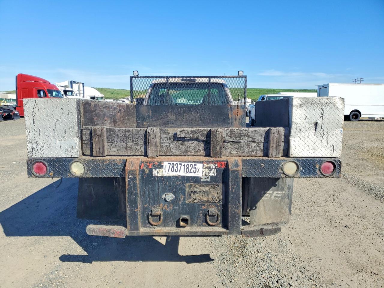 1999 Ford F-450 VIN 3FDXF46S3XMA32540 COPART salvage auction — Normal Wear, CA - DIS/DLR/EXP ONLY CLEAN TITLE, sold $525 on 2026-07-07 (photo 6)