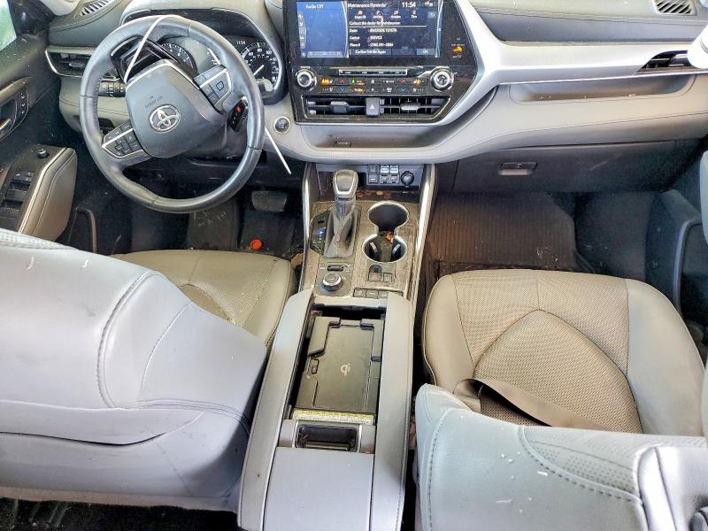 2020 Toyota Highlander VIN 5TDFZRBH8LS033465 COPART salvage auction — ROLLOVER, Ga - Cert Of Title-Salvage, sold $10,000 on 2026-07-02 (photo 8)