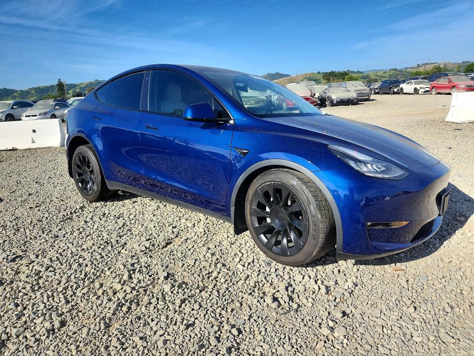 2021 Tesla Model y VIN 5YJYGDEE2MF158406 COPART salvage auction — FRONT END, CA, sold $5,200 on 2026-07-14 (photo 4)