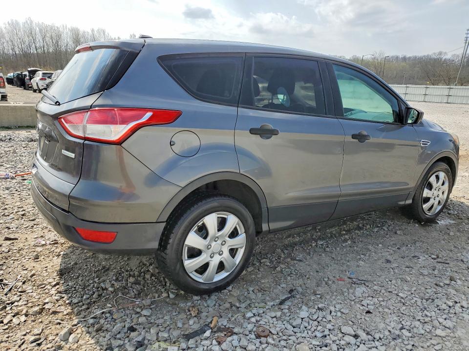 2015 Ford VIN 1FMCU0F70FUC32116 COPART salvage auction — MINOR DENT/SCRATCHES, In - Certificate Of Title (P), sold $700 on 2026-07-02 (photo 3)