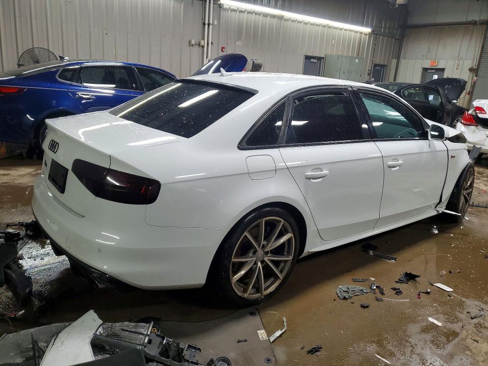 2016 Audi Rs4 VIN WAUKGAFL8GA006335 COPART salvage auction — FRONT END, Il - Salvage Certificate, sold $700 on 2026-07-14 (photo 3)