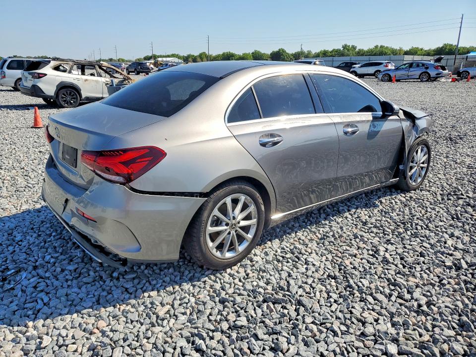 2020 Mercedes-benz A-klasse VIN W1K3G4EB4LJ205125 COPART salvage auction — FRONT END, FL - CERT OF TITLE SLVG REBUILDABLE, sold $1,850 on 2026-07-02 (photo 3)