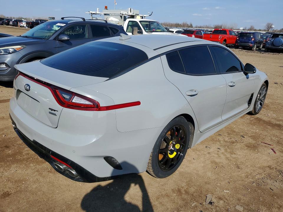 2018 Kia Stinger VIN KNAE35LC2J6039183 COPART salvage auction — NORMAL WEAR, Il - Salvage Certificate, sold $10,300 on 2026-07-14 (photo 3)