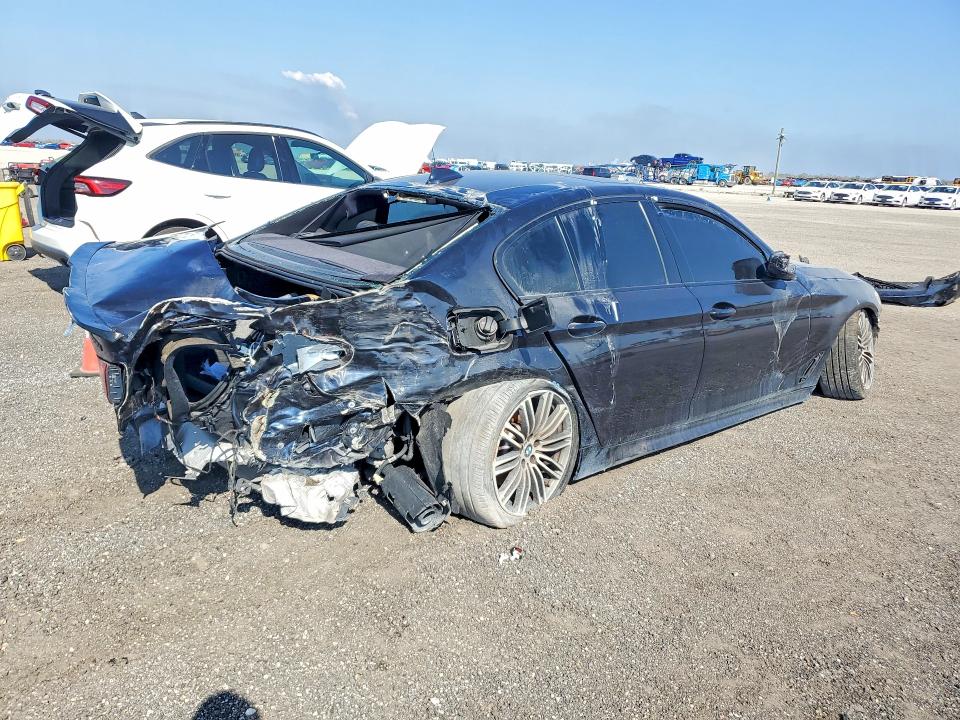 2019 BMW M550i xdrive VIN WBAJB9C50KB464629 COPART salvage auction — REAR END, FL - CERTIFICATE OF TITLE, sold $2,850 on 2026-07-14 (photo 3)