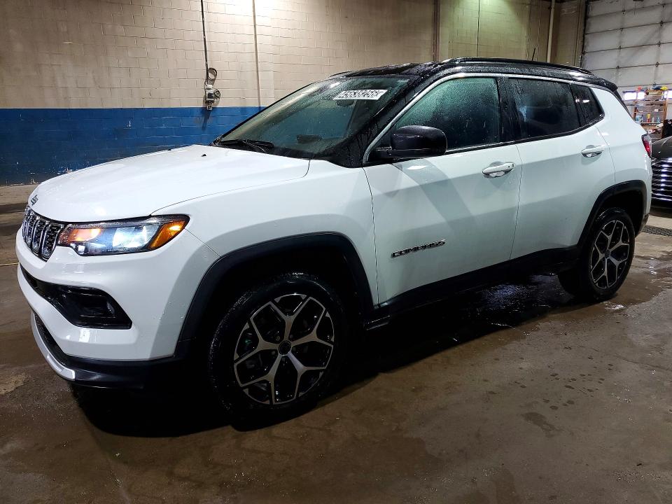 2025 Jeep Compass VIN 3C4NJDCN6ST530271 COPART salvage auction — MINOR DENT/SCRATCHES, OH - CERTIFICATE OF TITLE, sold $17,900 on 2026-07-28 (photo 1)