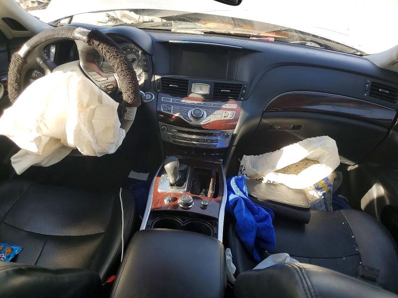 2018 Infiniti Q70 VIN JN1BY1AP8JM180909 COPART salvage auction — FRONT END, Salvage Title, sold $325 on 2026-07-28 (photo 8)