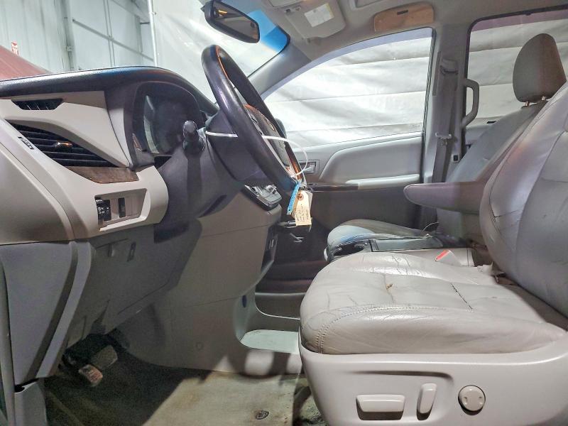 2016 Toyota Sienna VIN 5TDYK3DC3GS749109 COPART salvage auction — FRONT END, Co - Bill Of Sale-Parts Only, sold $400 on 2026-07-30 (photo 7)