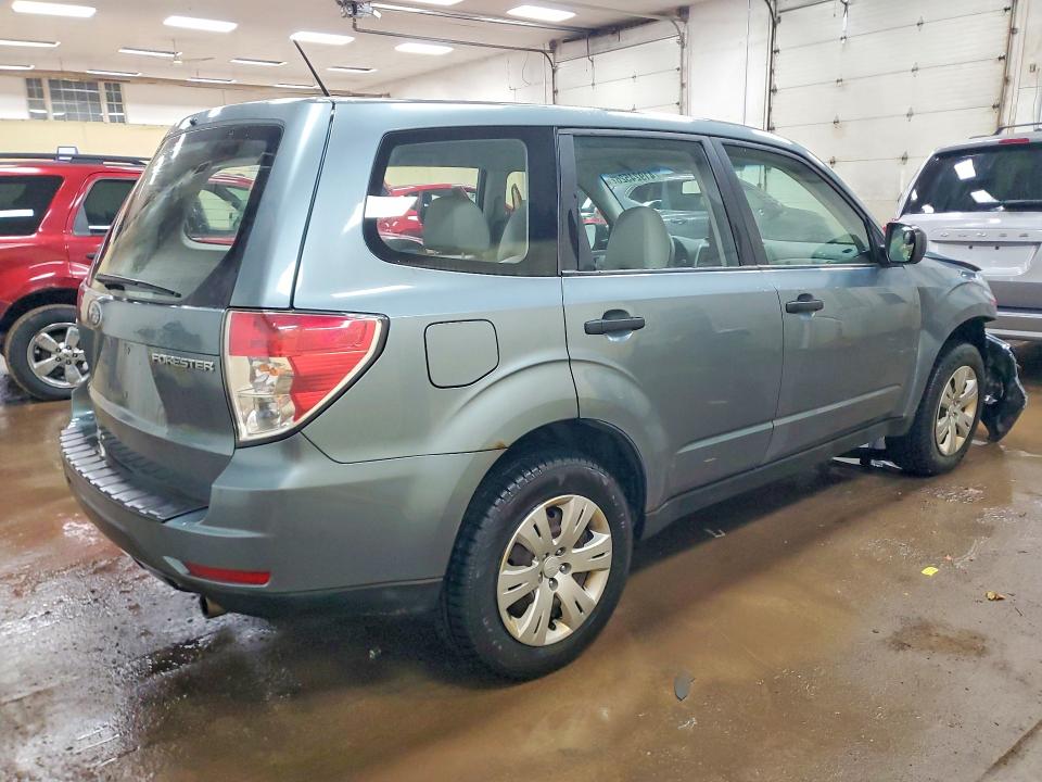 2009 Subaru Forester VIN JF2SH61639H733246 COPART salvage auction — FRONT END, Mi - Dealer Only Clean Title, sold $900 on 2026-07-08 (photo 3)