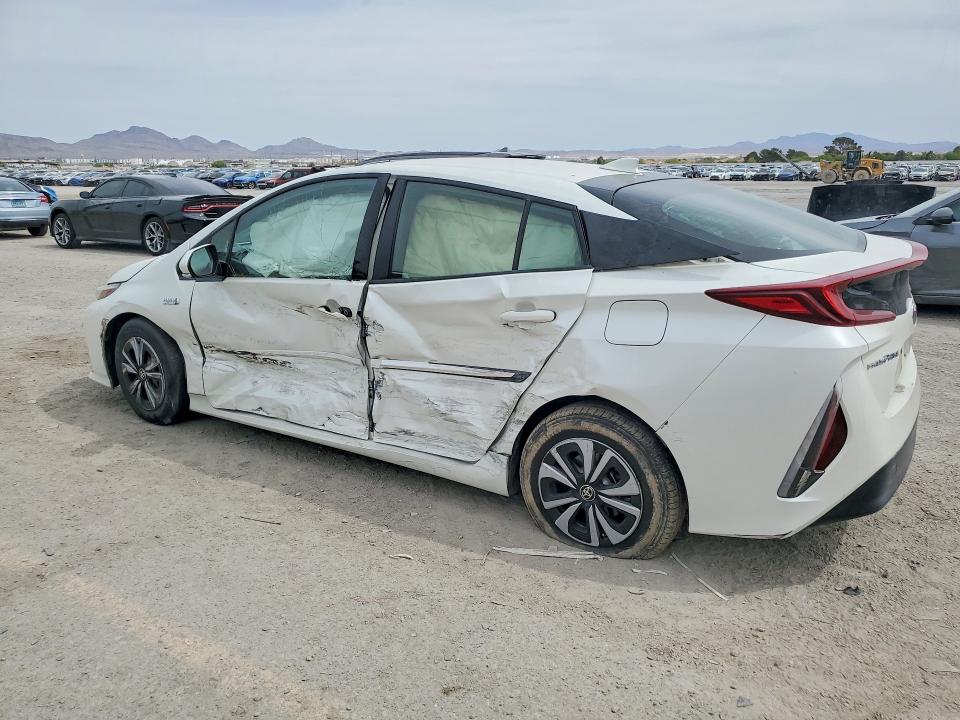 2018 Toyota Prius VIN JTDKARFP0J3101411 COPART salvage auction — SIDE, NV - SALVAGE TITLE, sold $6,300 on 2026-07-21 (photo 2)