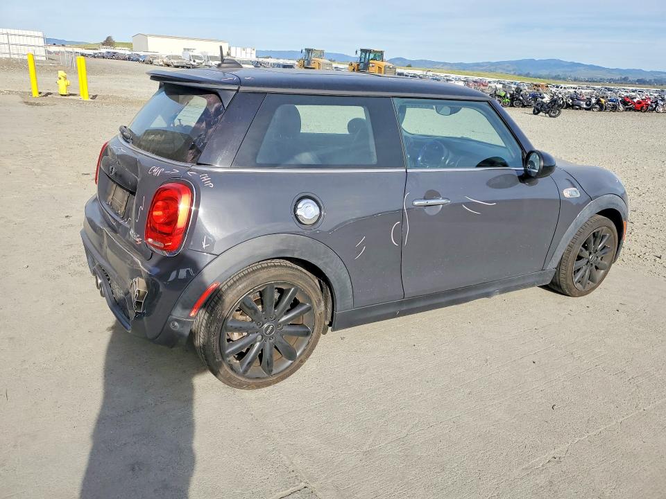 2017 Mini Cooper VIN WMWXP7C3XH3B94541 COPART salvage auction — REAR END, Ca - Salvage Certificate, sold $2,450 on 2026-07-02 (photo 3)