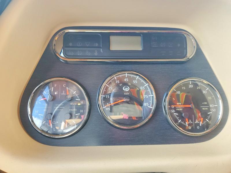 2013 Roadmaster rail VIN 51Z4D5616D4060198 COPART salvage auction — BURN, CA - NON-REPAIRABLE VEHICLE CERT, sold $1,100 on 2026-07-20 (photo 8)