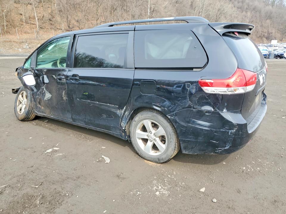 2014 Toyota VIN 5TDKK3DC5ES432032 COPART salvage auction — FRONT END, Salvage Title, sold $925 on 2026-07-09 (photo 2)