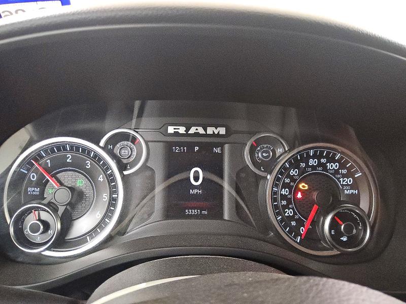 2019 Ram 1500 VIN 1C6RREFT7KN639503 COPART salvage auction — MINOR DENT/SCRATCHES, TX - CERTIFICATE OF TITLE, sold $19,900 on 2026-07-09 (photo 9)