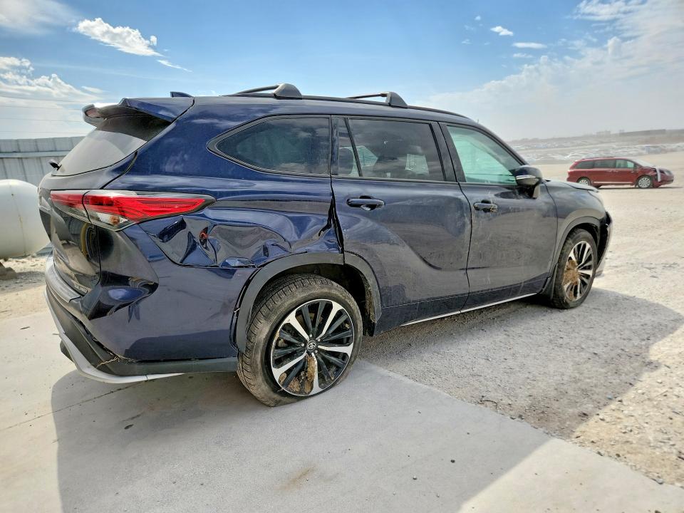 2022 Toyota Highlander VIN 5TDJZRBH8NS199921 COPART salvage auction — FRONT END, Id - Salvage Certificate Of Title, sold $13,600 on 2026-07-14 (photo 3)